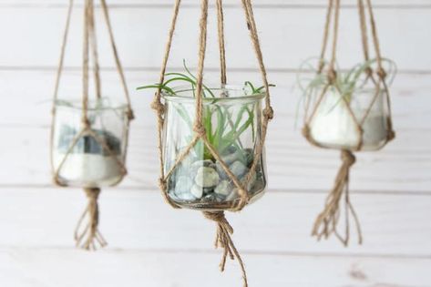 Macramé Hanging Planters are our favorite DIY for Oui glass pots. Grand Vase Transparent, Oui Jars, Oui Yogurt, Yogurt Jars, Hanging Plants Diy, Crafts With Glass Jars, Vase Transparent, Macrame Hanging Planter, Macrame Planter