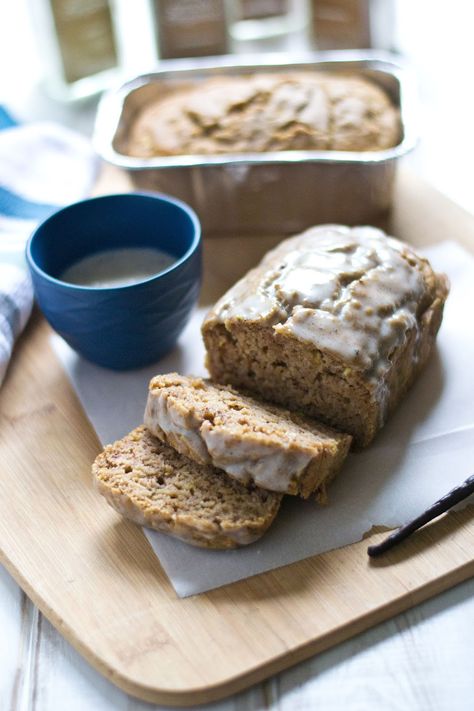 Making it Milk-free: Chai Spiced Zucchini Bread with Cardamom + Vanilla Bean Glaze {dairy +gluten free} Pumpkin Gluten Free, Spiced Zucchini Bread, Paleo Deserts, Healthy Zucchini Bread, Spiced Zucchini, Spice Bread, Gluten Free Appetizers, Chai Recipe, Vanilla Spice