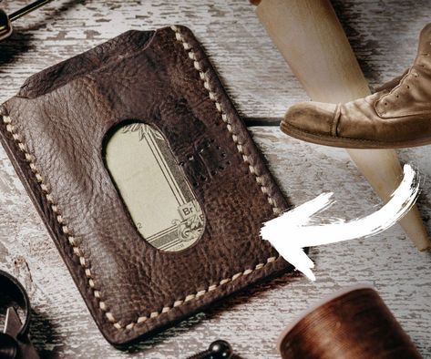 Leder Diy, Boot Wallet, Hats Ideas, Diy Leather Wallet, Leather Glue, Baseball Gloves, Leather Wallet Pattern, Old Boots, Minimalist Leather Wallet