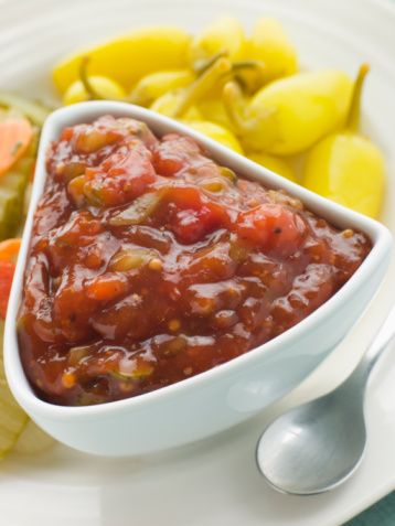 How to Use Tomato Relish | eHow.com Hamburger Relish Recipe, Sweet Tomato Relish, Hot Dog Relish Recipe, Hot Dog Relish, Sweet Pickle Relish, How To Make Meatloaf, Relish Recipe, Canning Recipe, Simple Muffin Recipe