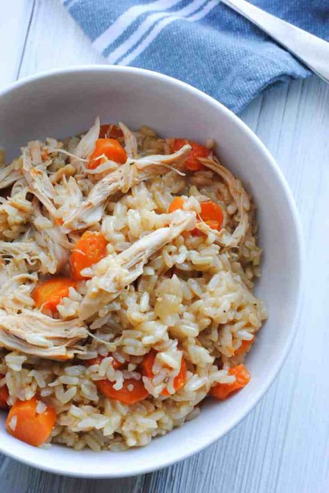 Chicken And Rice Recipe, Chicken And Rice Dishes, Creamy Chicken And Rice, Easy Chicken And Rice, Chicken And Brown Rice, Brown Rice Recipes, Stove Top Recipes, One Pot Meal, Chicken And Rice