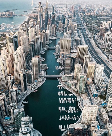 Dubai marina. Dubai 2023, Street Building, Dubai Marina, Building House, Dubai United Arab Emirates, Visit Dubai, Pre Wedding Shoot, Drone Pilot, Dubai City