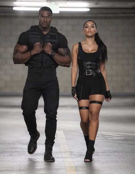 Who’s guarding who? #bodyguard Edo Brides, African Tops, Asoebi Styles, Fitness Gym Workout, Fade To Black, Fashion Gallery, Fitness Gym, Gym Workout, Fitness Inspiration