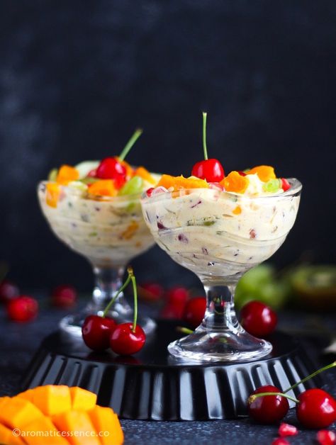 Fruit Salad With Cream, Juice Cart, Fruit Chat, Fruit Salad Ideas, 5 Minute Recipe, Easy Indian Dessert Recipes, Soft Drinks Recipes, Easy Indian Dessert, Creamy Fruit Salads