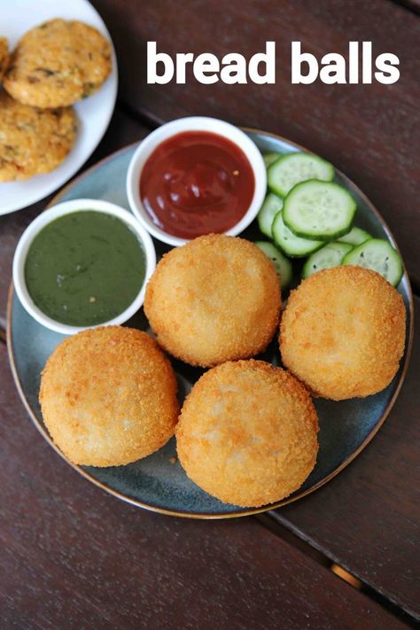 Bread Rolls Recipe Indian, Bread Snacks Indian, Bread Sandwich Recipe Indian, Bread Recipes Indian, Vegetarian Cakes, Recipes With Bread Slices, Bread Bites Recipe, Bread Balls, Bread Pakora