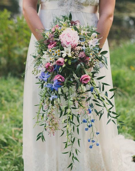 Trailing Bouquet, Wildflower Bridal Bouquets, September Wedding Flowers, Blue Hydrangea Wedding, Small Wedding Bouquets, Wildflower Wedding Bouquet, Bridal Bouquet Spring, Vintage Wedding Flowers, Cascading Wedding Bouquets