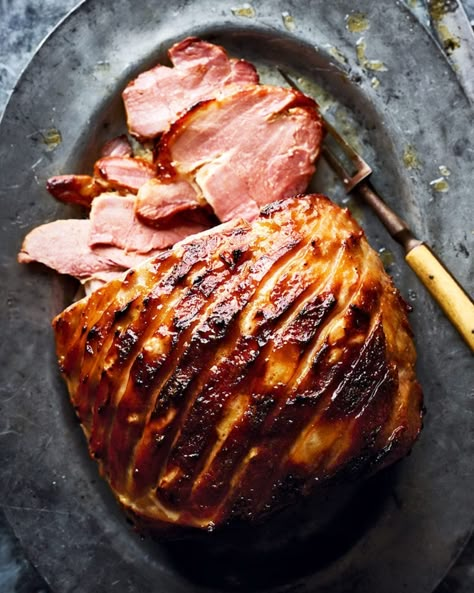 Cider and mustard glazed ham with dauphinois potatoes recipe | delicious. Magazine Autumnal Food, Navy Bean And Ham Soup, Ham Glazed, How To Cook Gammon, Mustard Glazed Ham, Gammon Recipes, Roast Ham, Gnocchi Chicken, Christmas Bakes