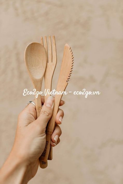 Contact To Seller: Ms. Snowie WhatsApp : +84 865783041 Mail: sale01@eco2go.vn Minimalistic Lifestyle, Travel Cutlery, Reusable Utensils, Bamboo Cutlery, Expo West, Kitchen Innovation, Plastic Free July, Earth Poster, Bamboo Utensils