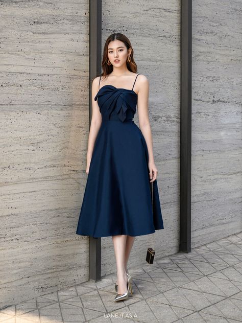 Lane JT--MACEDON Oversized Bow Midi Dress-- Lane Jt Dress, Elegant Midi Dress Classy Simple, Bow Dresses Women, Simple Elegant Gown, Elegant Midi Dress Classy, Midi Dress Outfit Classy, Korean Formal Dress, Midi Dress Classy, Simple Midi Dress