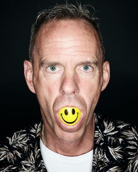 2 DAYS TO GO… 👀 @officialfatboyslim Here’s a sneak peek of just a few @jessicavanderweert artworks that will be available to view this Friday at Enter Gallery! Fatboy Slim, Smiley Ball 🙂 Fatboy Slim, Born To Thrill 🪖 Fatboy Slim, Footballer ⚽️ All works are available in small, medium and large. If you have any questions about any of the pieces in the upcoming exhibition, ‘Fatboy Slim: 10 Years Photographing a Legend’ 📸 Send us a DM or give us a call at our Bond Street gallery 📞 #f... Fatboy Slim, Uk Parties, Rave Music, Link Youtube, Dj Snake, Pet Shop Boys, Brighton Beach, Bonnie N Clyde, Tech House