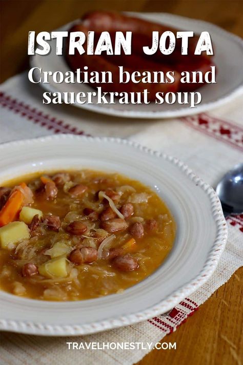 Luncheon Recipes, Croatia Food, Sauerkraut Soup, Eastern European Recipes, Croatian Recipes, Fall Soups, Comfort Dishes, Food Drinks Dessert, Polish Recipes