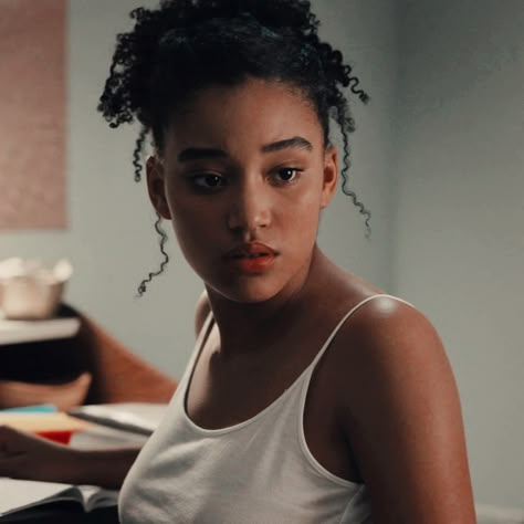 Amandla Stenberg, The Darkest Minds, Pelo Afro, Purple Aesthetic, Mode Inspiration, Girl Crush, Black Is Beautiful, Face Claims, Role Models