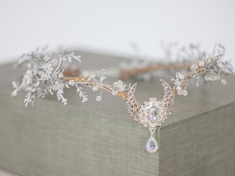 Silver Circlet Tiara, Elven Tiara Wedding, Moon Tiara Crowns, Moon Circlet Crown, Elven Wedding Theme, Fantasy Crowns, Moon Headband, Winter Crown, Circlet Crown