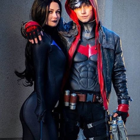 Jason Todd Cosplay, Dc Couples, Barbara Gordon, Halloween Costume Outfits, Jason Todd, Detective Comics, Young Justice, Red Hood, Nightwing