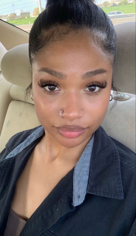 Hoop Nose Ring On Black Women, Button Nose Black Women, Nose Piercing Black Woman, Lashes Black Women, Girls With Nose Piercing, Hood Princess, Recreating Outfits, Lash Ideas, Pretty Nose