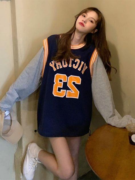 Short Hot Pink Dress, Basketball Dress, Basketball Jersey Outfit, Boyish Outfits, Book Dress, Korean Casual Outfits, Korean Fashion Dress, Wardrobe Outfits, Korean Girl Fashion