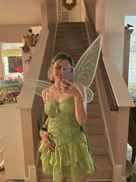 green, dress, iridescent wings, gold necklace, aesthetic mirror selfie Green Cute Dress, Gold Necklace Aesthetic, Halloween Costume Aesthetic, Tinkerbell Halloween, Tinkerbell Halloween Costume, Tinkerbell Outfit, Pixie Costume, Costume Aesthetic, Tinkerbell Dress