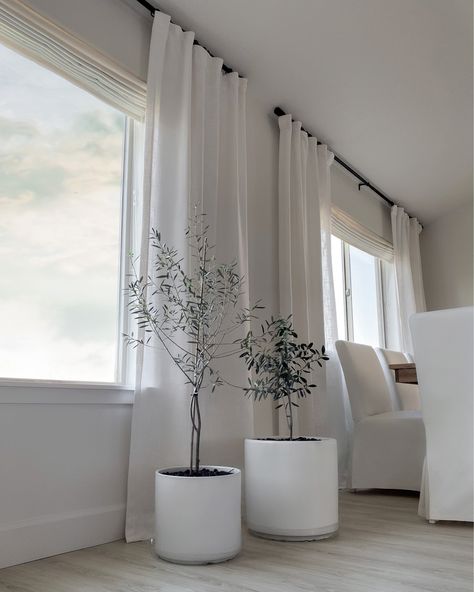 White Curtain Black Rod, White Wood Blinds With Curtains, Black Curtain Pole White Curtains, Curtains Lounge Room, Cream Curtains Black Rod, Black Curtain Rods With White Curtains, Linen Curtains Black Rod, Living Room Black Out Curtains Ideas, White Curtains With Black Rod