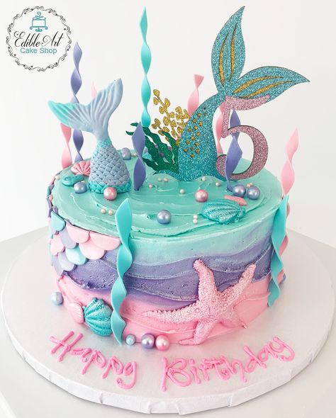 Round Mermaid Cake, Mercat Cake, Mermaid Tail Birthday Cake, Mermaid Cake Ideas, Mermaid Tail Cake, Belle Birthday Party, Rodjendanske Torte, 14th Birthday Cakes, Rapunzel Birthday Party