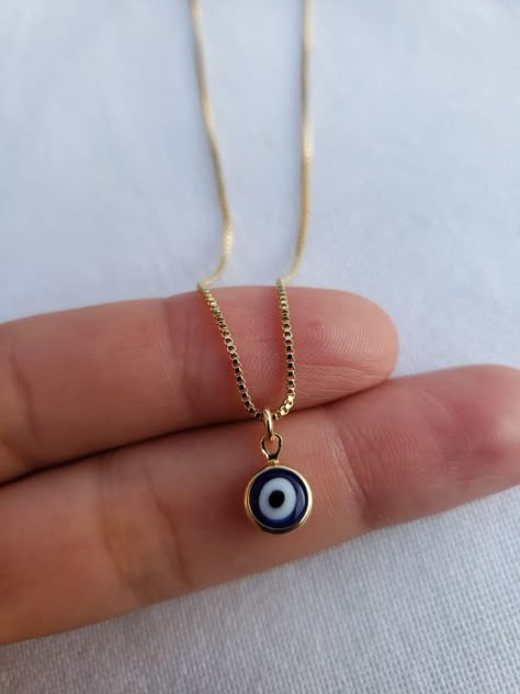 Evil Eye Gold Necklace, Evil Eye Chain Necklace, Necklaces Evil Eye, Blue Eye Necklace, Gold Evil Eye Jewelry, Dark Blue Jewelry, خواتم خطوبة, Gold Evil Eye Necklace, Evil Thoughts