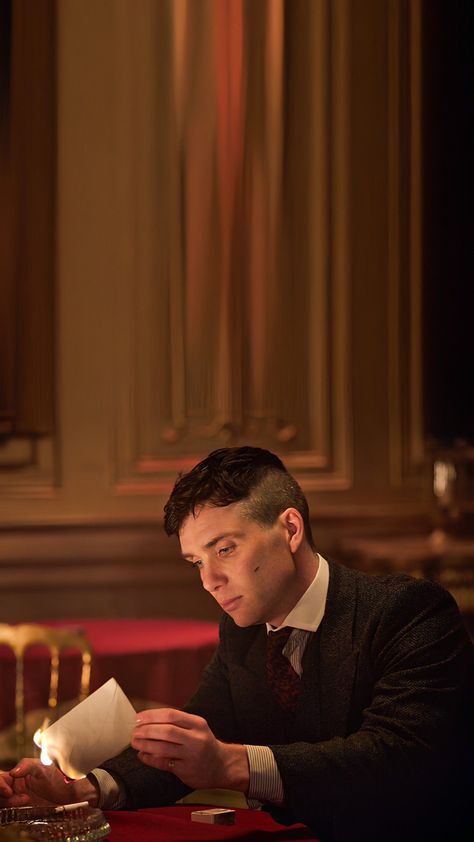 Thomas Shelby Iphone Wallpaper, Thomas Shelby Wallpaper 4k, Scene Profile Picture, Thomas Shelby Wallpaper, Shelby Wallpaper, Peaky Blinders Tommy Shelby, Tommy Shelby, Best Profile Pictures, Thomas Shelby