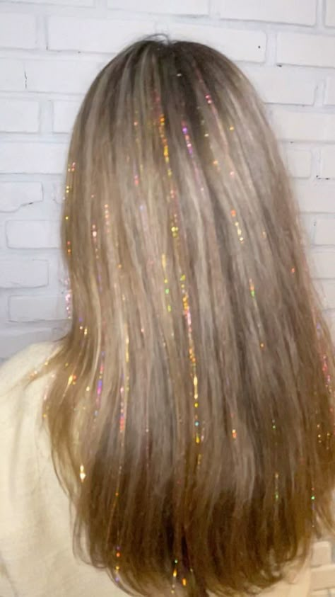 Hair Tinsel, Fairy Hair, Hair Stylies, Glitter Hair, Dream Hair, Hair Transformation, Aesthetic Hair, Hair Extension, Hairstyle Ideas