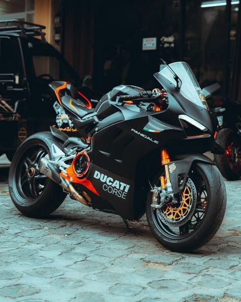 Ducati Panigale V4 SP2 Ducati Panigale V4 Sp2, Ducati Panigale V2, Ducati Motorbike, Xe Ducati, Ducati Panigale V4, Duke Bike, Bike Collection, Best Motorbike, Biker Photography