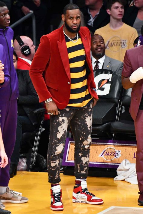 Jordan 1 Outfit Men, Nba Style, Outfit Jordan, Outfits With Jordan 1s Fashion Styles, Suits And Sneakers, Jordan 1 Outfit, Dress Tips, Nba Outfit, Nba Fashion