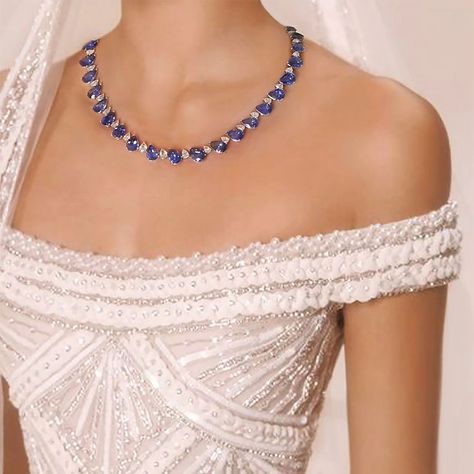 Radiate elegance on your special day with our Ceylon blue sapphire pear-shaped necklace, accented with dazzling diamonds. Complete your bridal ensemble with this timeless piece of jewelry👰‍♀️❣️ #Hautejewelry #Highjewelry #Finejewelry #Bridaljewelry #Sapphirenecklace #Timelessjewelry #bluesapphire #sapphirewithdiamond #necklace #bridalnecklace #luxuryjewelry #benjaminfinejewelry Product Reference :NS-23006 We accept all major credit cards!💳 Now selling on 1stDibs too!! Visit Us : www.benj... Vegas Jewelry, Luxury Jewelry Collection, Haute Jewelry, Real Diamond Necklace, Ceylon Blue Sapphire, Jewelry Show, Royal Jewelry, Timeless Jewelry, Sapphire Necklace