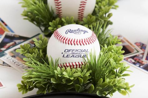 Baseball Centerpieces For Graduation, Baseball Party Decorations Ideas, Baseball Party Centerpiece Ideas, Baseball Graduation Centerpieces, Baseball Themed Centerpieces, Senior Serve Baseball Table Ideas, Baseball Table Centerpieces, Sports Graduation Party Ideas, Baseball Centerpieces