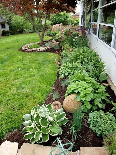 12 Gorgeous Flower Bed Ideas For Your Home | The Unlikely Hostess Farmhouse Landscaping, Spring Decoration, Front Landscaping, Rock Garden Landscaping, Garden Types, Side Garden, Landscape Designs, Landscaping Tips, Beautiful Backyards