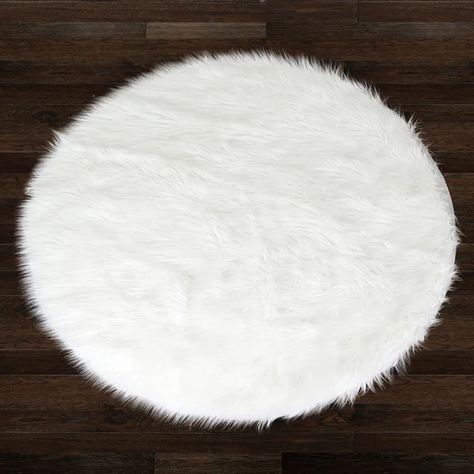 Round Aric Faux Sheepskin White Area Rug Round Carpet Living Room, Bedroom Things, Round Rug Living Room, Fuzzy Rug, Faux Fur Area Rug, Glamour Home, Future Bedroom, Solid Color Rug, Cheap Carpet Runners