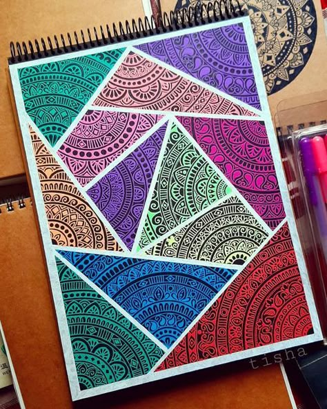 Geometric Design Painting, Mandala Art With Pencil Colour, Aesthetic Pics To Draw, Multi Colour Painting, Zentangle Mandala Art, Colour Sketches Drawing, Mandala Art Design Colour, Mandala Doodle Art Design, Mandala Art Drawing Creative