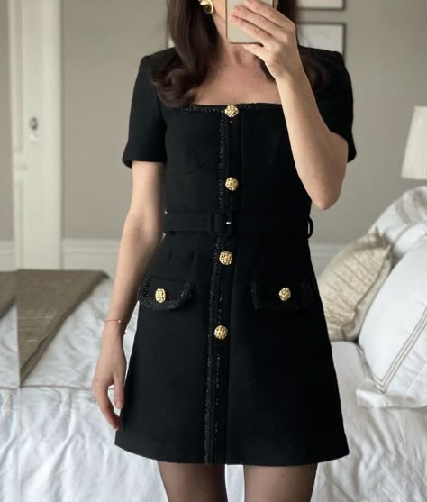 Chanel Suit Outfit, Elegant Black Luxury Tweed Dress, Chanel Tweed Outfit, Luxury Winter Black Tweed Dress, Ysl Tweed Dress, Chanel Black Mini Dress, Comfy Trendy Outfits, Luxury Black Tweed Mini Dress, Princesa Anne