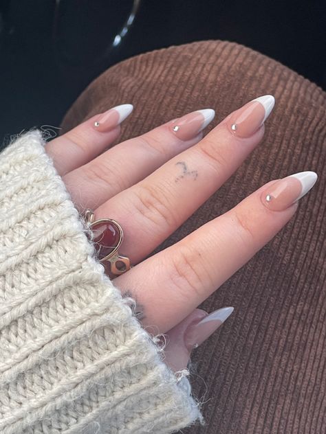 French Acrylics With Gems, Almond Nails Designs Gems, French Tip With Gems Nails, Gem Nails Simple, Minimalist Nails With Gems, French Manicure With Diamonds, Gem Nails French Tip, French Tip Gems Nails, French Tip Acrylic Nails Simple