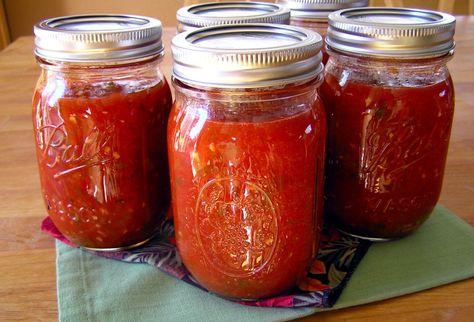 Fire Roasted Tomatoes Recipe, Tomato Salsa Canning, Roasted Tomato Salsa Recipe, Roasted Salsa Recipe, Salsa Canning Recipes, Tomato Salsa Recipe, Roasted Tomato Salsa, Canning Salsa, Roasted Cherry Tomatoes