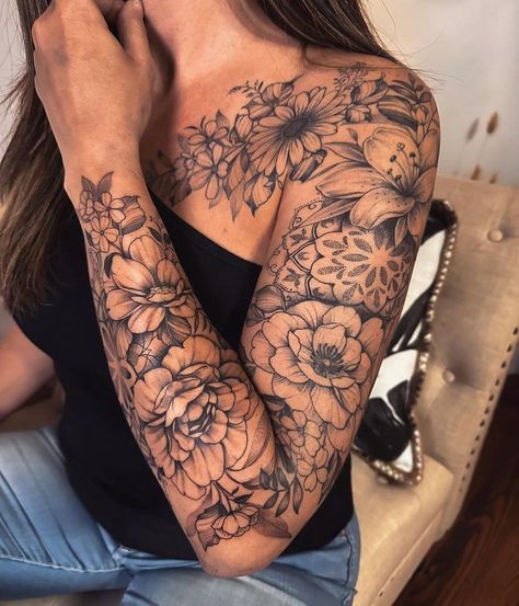 Male Selfie, Shoulder Sleeve Tattoos, Arm Sleeve Tattoos For Women, Lioness Tattoo, Feminine Tattoo Sleeves, Reaper Tattoo, Women Picture, Tattoos For Women Flowers, Tattoos For Women Half Sleeve