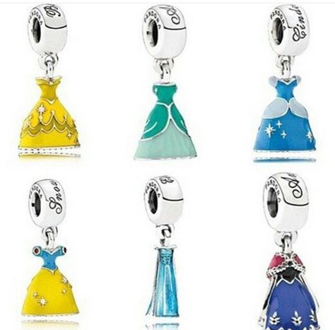 PanDoRa Belle Dress Disney, Charms Disney, Pandora Princess, Bracelets Chain, Pandora Disney, Disney Princess Dresses, Bracelet Pandora, Silver Bangle Bracelets, Pandora Bracelets