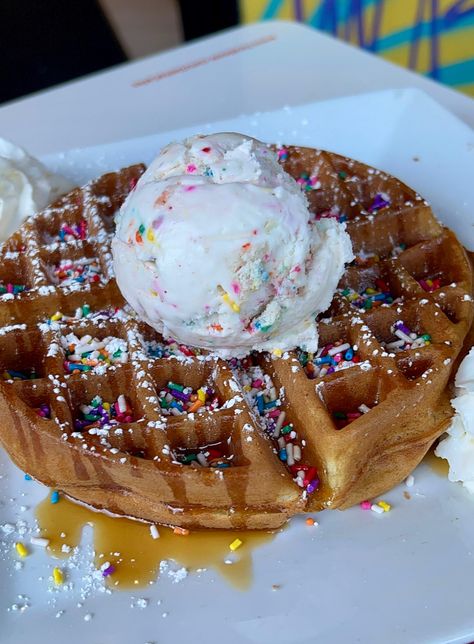 Waffles for every day!! It doesn't matter if it's not your birthday. We love to celebrate!! With these waffles, you will be the not-birthday person happier!! Come for yours🌈🌧️🧇🎉  #Birthday #Mineola #Desserts #Waffle Birthday Waffles, Pancakes Crepes, Rainbow Waffles, Waffle Maker Recipes, Pancake Crepes, Waffle Toppings, Yummy Comfort Food, Rainbow Sprinkles, Waffle Maker