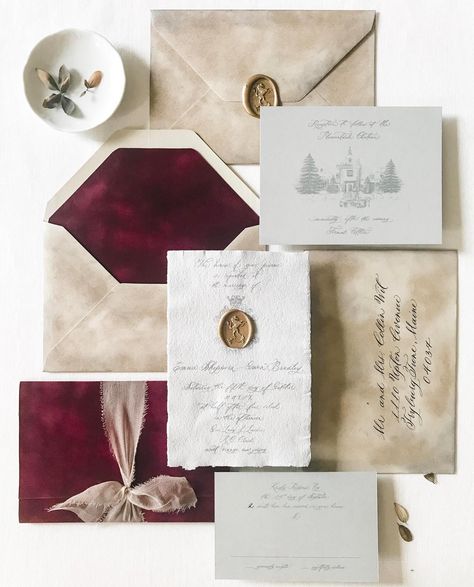 Hand-aged wedding envelopes were the perfect detail for this October wedding. We are very good at adding the right amount of vintage, old-world feels to all Save the Dates, Wedding invitation suites and reception day-of paper goods. We are exactly what you are looking for.🖤 Velvet Invitation, Velvet Wedding Invitations, Wedding Invitation Suites, Save The Dates Wedding, Invitation Suites, Heirloom Wedding, Winter Wedding Invitations, Wedding Invitations Romantic, Cheap Wedding Invitations