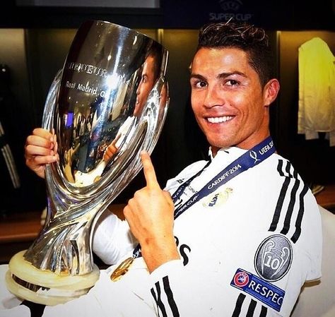 Cristiano Ronaldo UEFA Super Cup Cristiano Ronaldo, Ronaldo, Soccer, Football