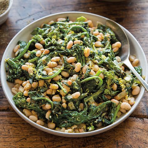 White Beans Recipe, Broccoli Rabe Recipe, Beans And Greens, Broccoli Rabe, Beans Recipe, Idee Pasto Sano, Veggie Sides, Veggie Dishes, Bean Recipes