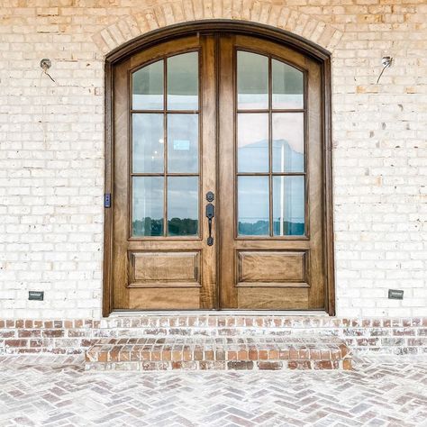 @sweet_southern_homestead on Instagram: “Brick front porch ✅!!!!!!!! . . . . #frontporch #brick #herringbonebrick #herringbone #archeddoor #wooddoor #mahogany #frontdoor…” Bricking Front Porch, Herringbone Front Porch, Herringbone Porch Floor, Winter Haven Brick, Herringbone Porch, Herringbone Brick Porch, Brick Columns Driveway, Brick Front Porch, Dream House Beach