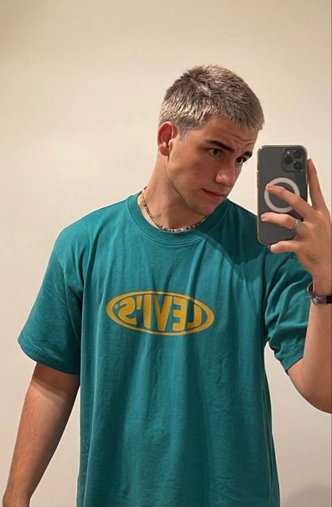 Shaved Bleached Hair Guy, Man Haircut Ideas, Man Haircut Short, Tips Hair Color, Long Buzz Cut, Color Hair Styles, Bleached Hair Men, Tutorial Hairstyles, Tattoo Hair