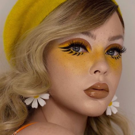 Pretty Fresh Foundation, Make Me Feel Better, 70s Makeup, Yellow Makeup, Minimalist Makeup, Retro Makeup, Face Art Makeup, Colourpop Cosmetics, Glamorous Makeup