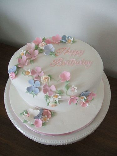 Birthday Cake Fondant, Birthday Cake Writing, 90th Birthday Cakes, Wedding Cake Cookies, 80 Birthday Cake, Fondant Cake Designs, Birthday Cake With Flowers, Elegant Birthday Cakes, Birthday Cakes For Women