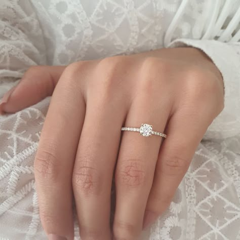 Small Wedding Rings, خواتم خطوبة, Small Engagement Rings, Pave Band Engagement Ring, Cute Promise Rings, Pretty Engagement Rings, Dream Wedding Ring, Rings Aesthetic, Cute Engagement Rings