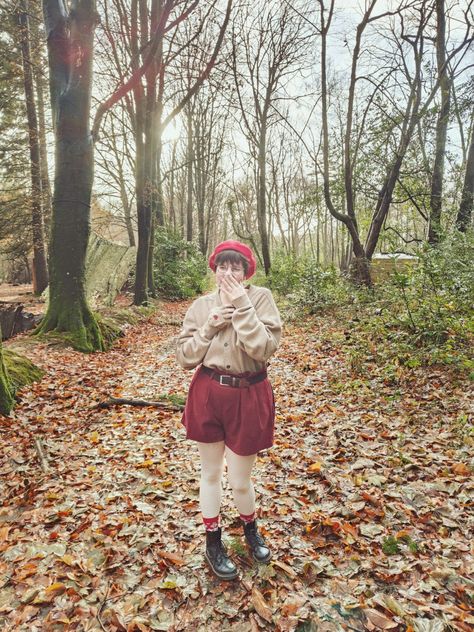 So this is the adorable outfit I was wearing yesterday, corduroy red shorts and an oversized beige wool cardigan, when my boyfriend suddenly got down on one knee and proposed to me 🥲🥰. I am the happiest woman on earth ❤️ #midsizeoutfit #cluttercore #cluttercoreaesthetic #grandmacore #grandpacore #goblincore #artsyoutfit #midsizeartsyoutfit #engagement #proposal Cluttercore Outfit, Clutter Core Aesthetic, Midsize Shorts, Corduroy Outfit, Aesthetic Heels, Down On One Knee, Core Outfits, Midsize Outfits, Grandpa Core