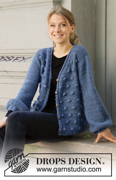 Breakfast in Paris Jacket / DROPS 205-11 - Free crochet patterns by DROPS Design Breakfast In Paris, Gilet Crochet, Crochet Vest Pattern, Crochet Coat, Crochet Jacket, Crochet Cardigan Pattern, Vest Pattern, Crochet Vest, Crochet Poncho