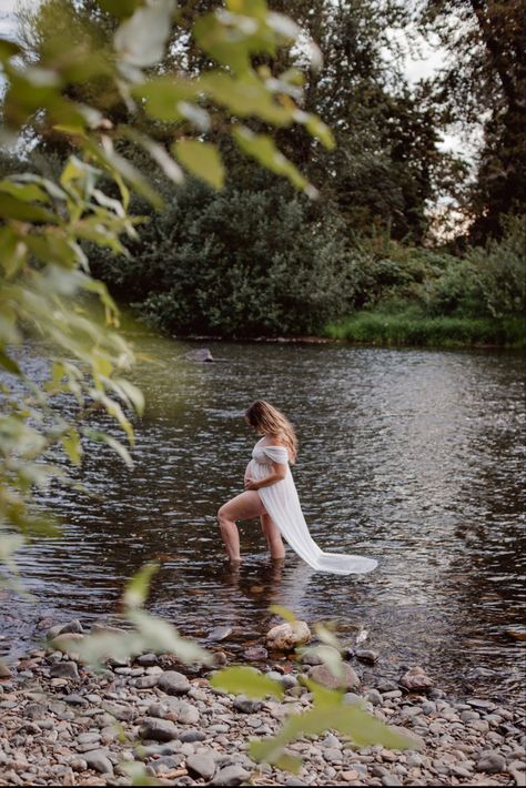 Stream Maternity Shoot, Maternity Photo Shoot River, Maternity Photos In Creek, Late Summer Maternity Photos, Creek Maternity Pictures Couple, Maternity Pics In Water, Maternity Photos River, Spring Time Maternity Photos, Pond Maternity Pictures